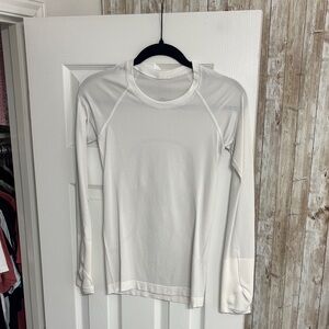 Lululemon White Long Sleeve swiftly tech